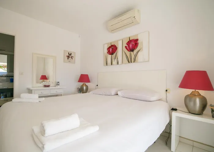 Claire Callao Salvaje