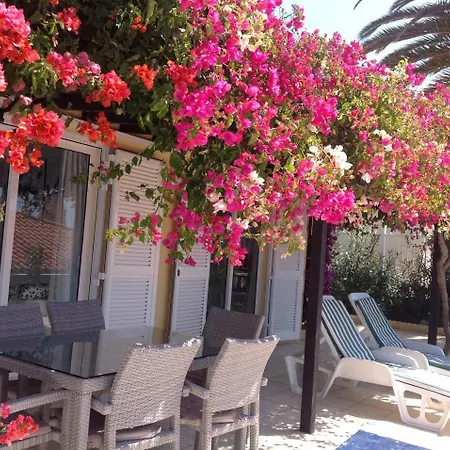 Claire Semesterbostad Callao Salvaje